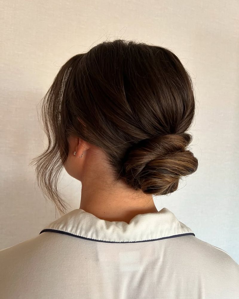 Chignon bas torsadé