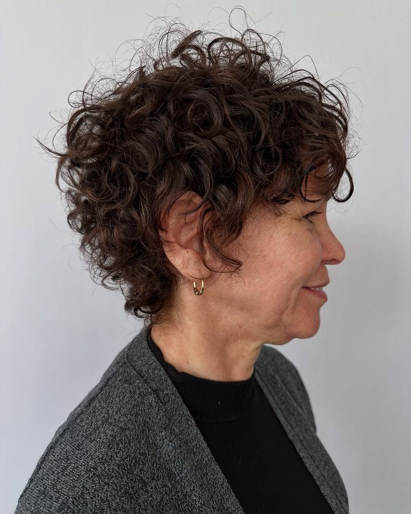 Dynamic Curly Pixie