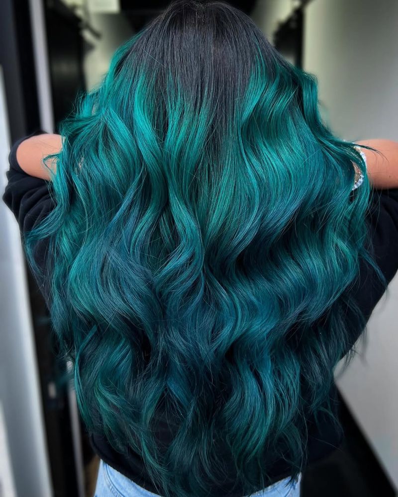 Teal Whisper