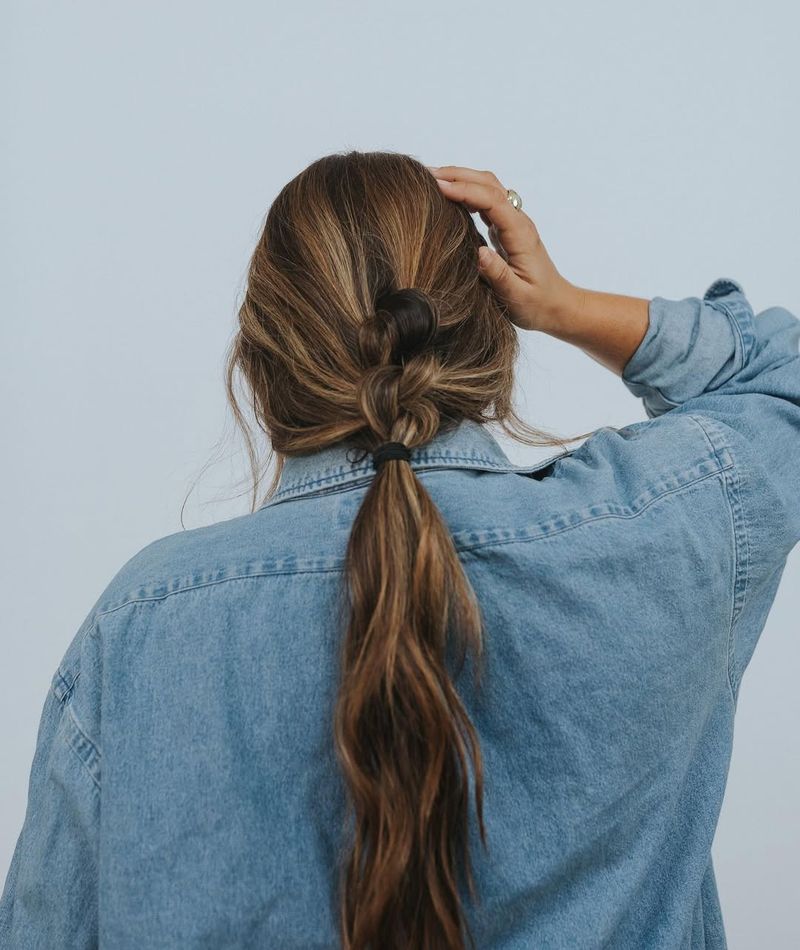 Knotted Ponytail