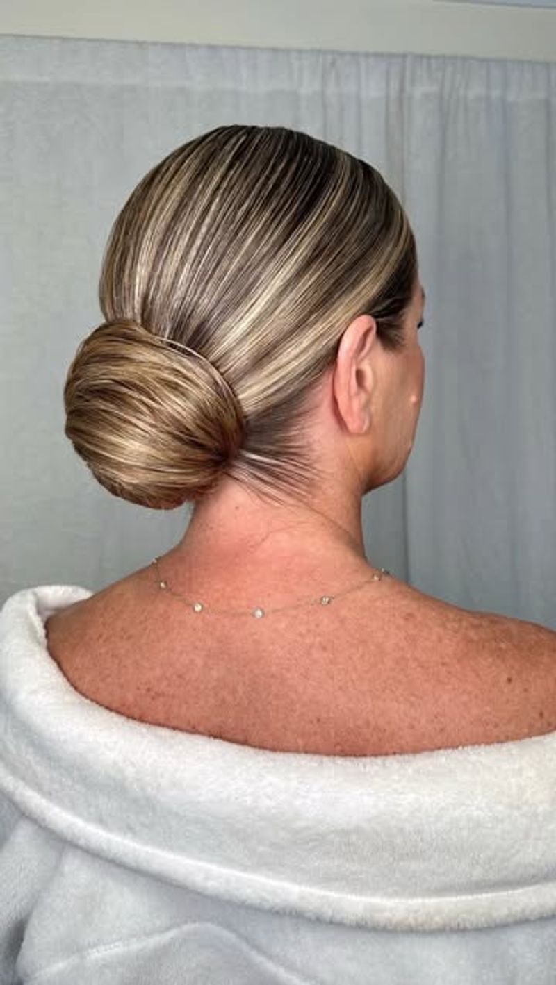 Penteado baixo elegante