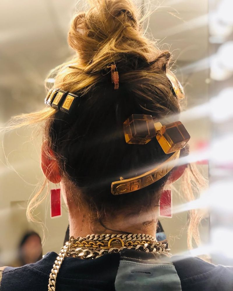 Top Knot with Accessories