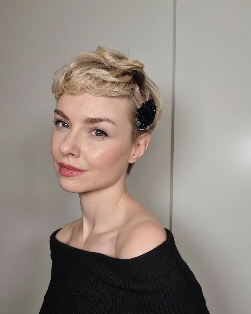 Pixie Cut with Accessories