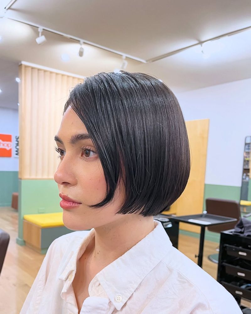 Gelled Sleek Bob