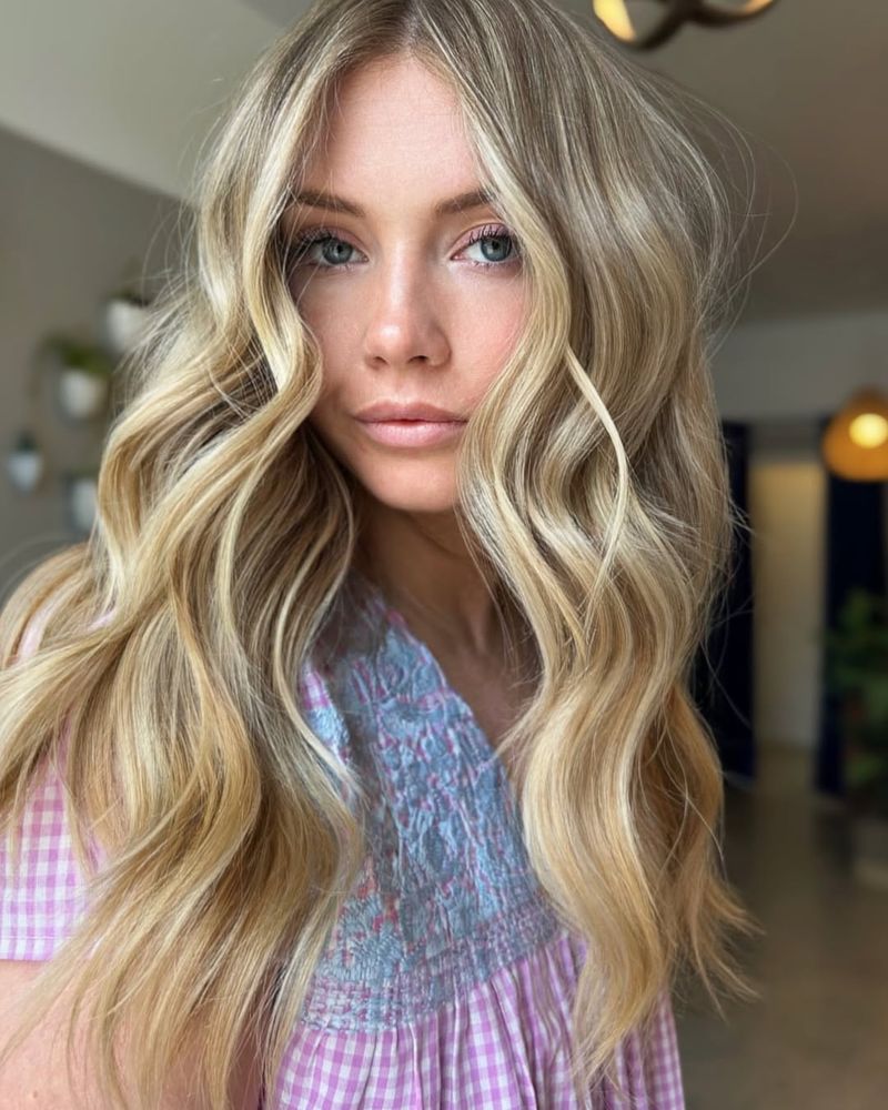 Golden Highlights with Tousled Waves