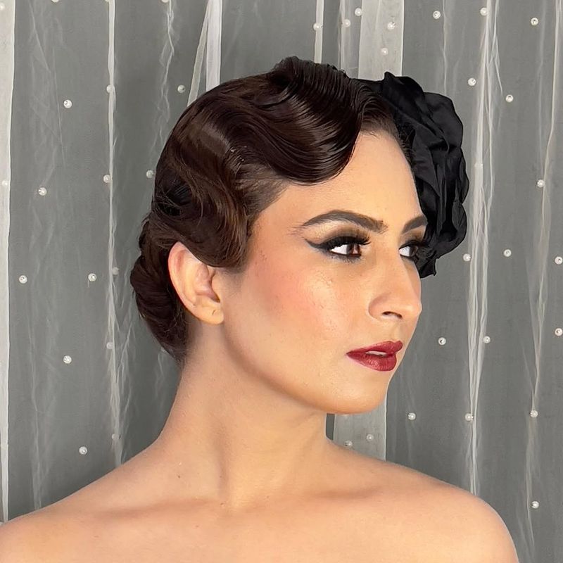 Vintage Finger Waves