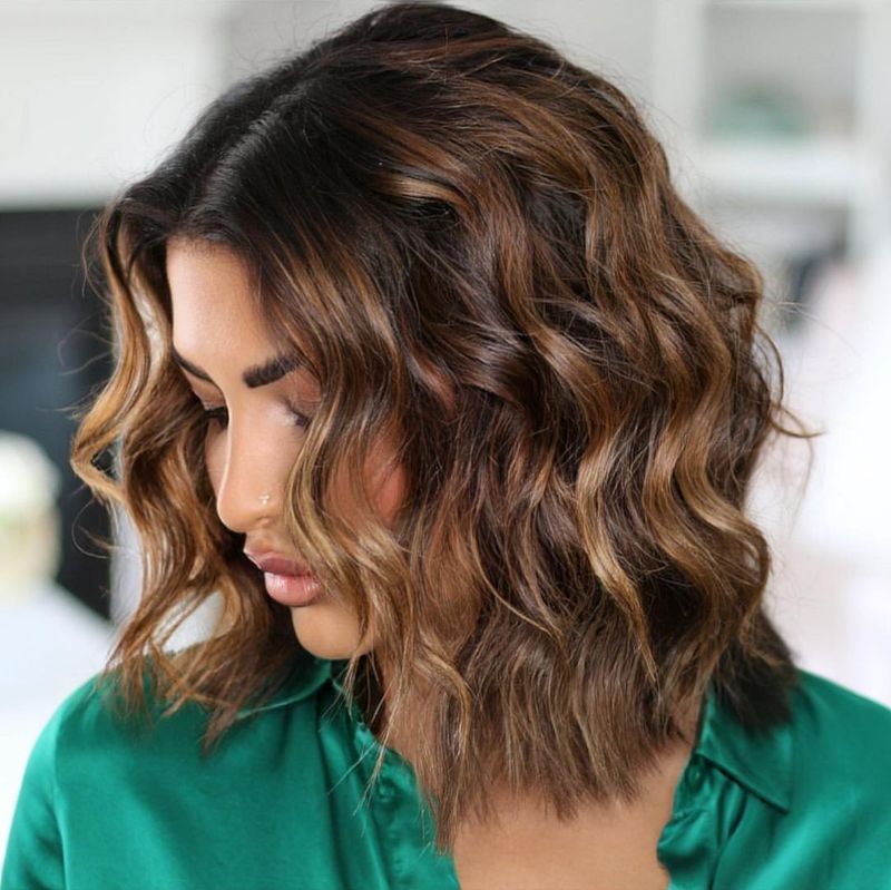 Layered Cut with Beachy Waves