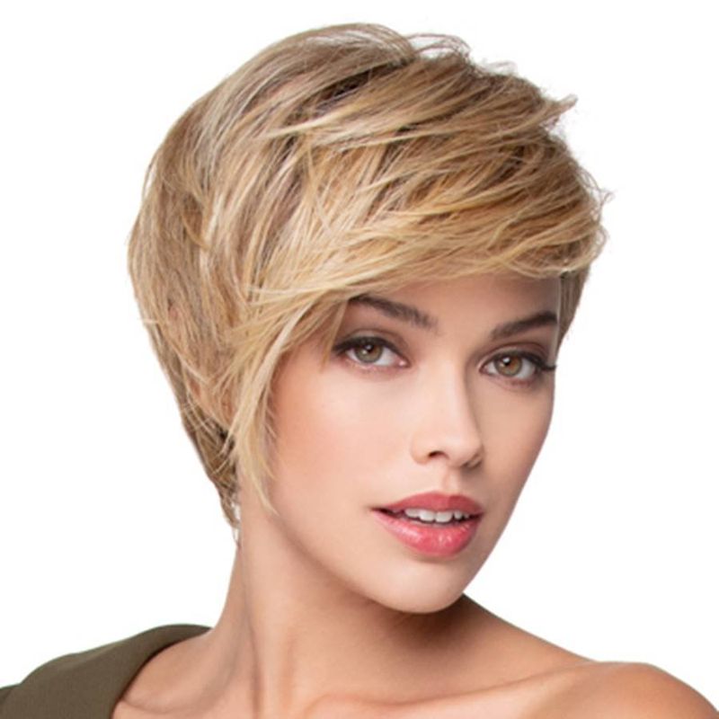 Pixie dramático com corte lateral