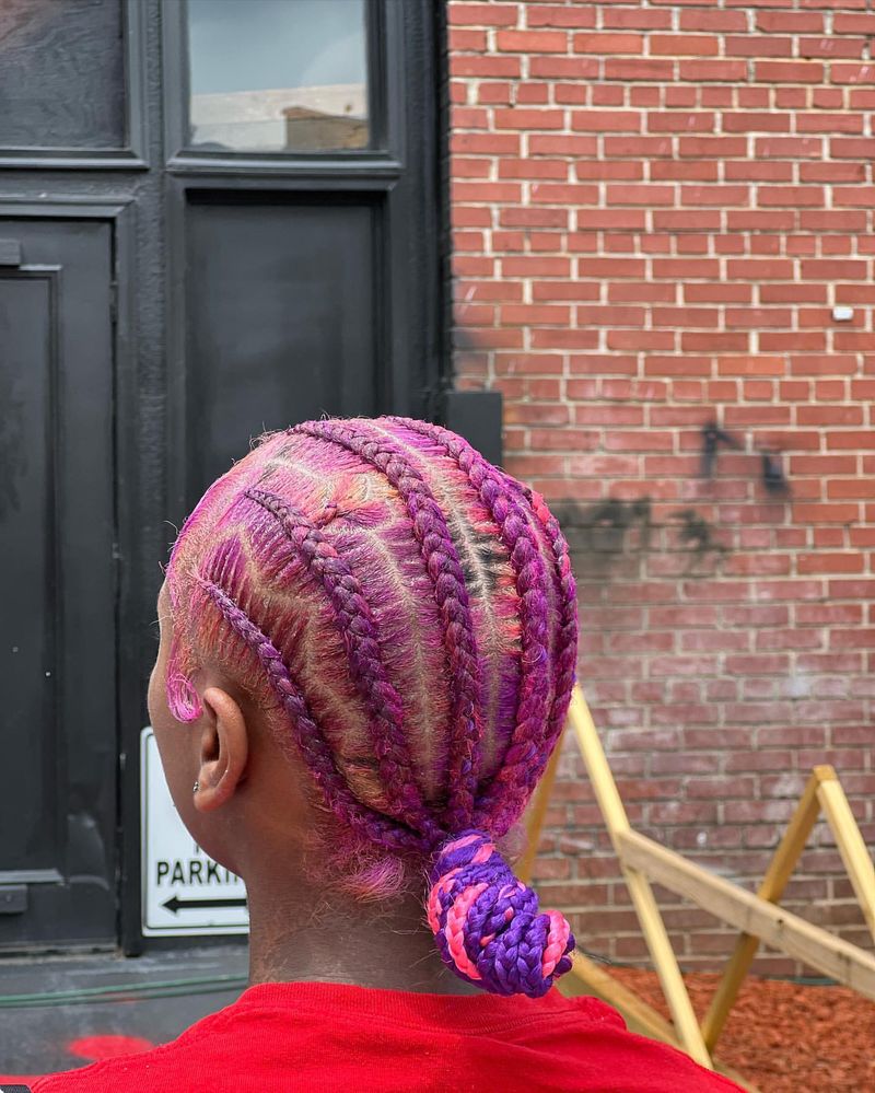 Trenzas rosa y morado