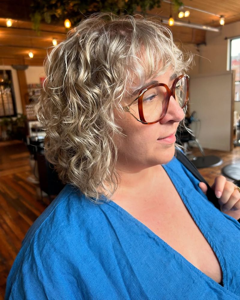 Wavy Shag with Highlights