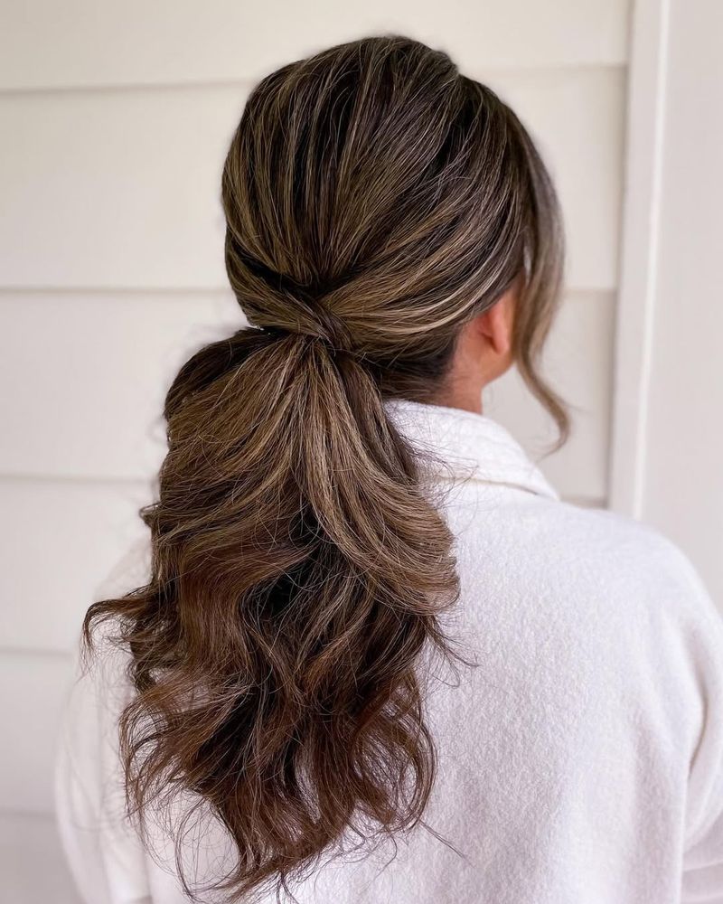 Voluminous Low Pony