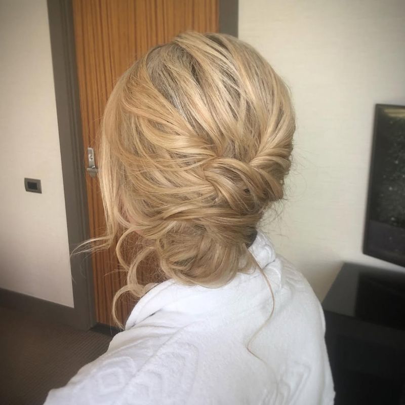 Penteado lateral elegante