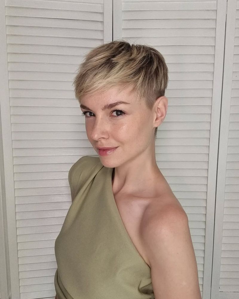 Pixie com corte inferior