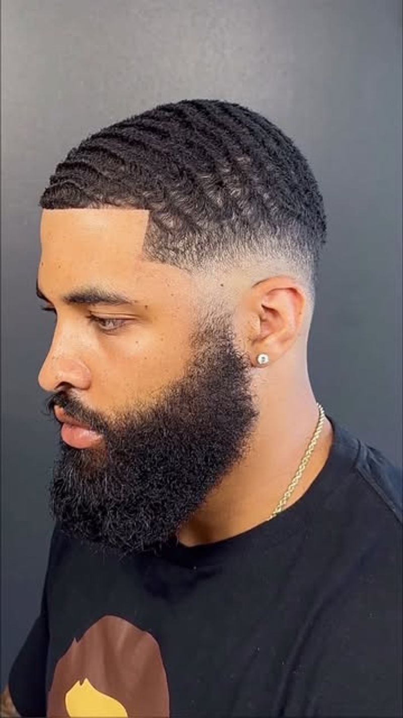 Low Fade with Waves