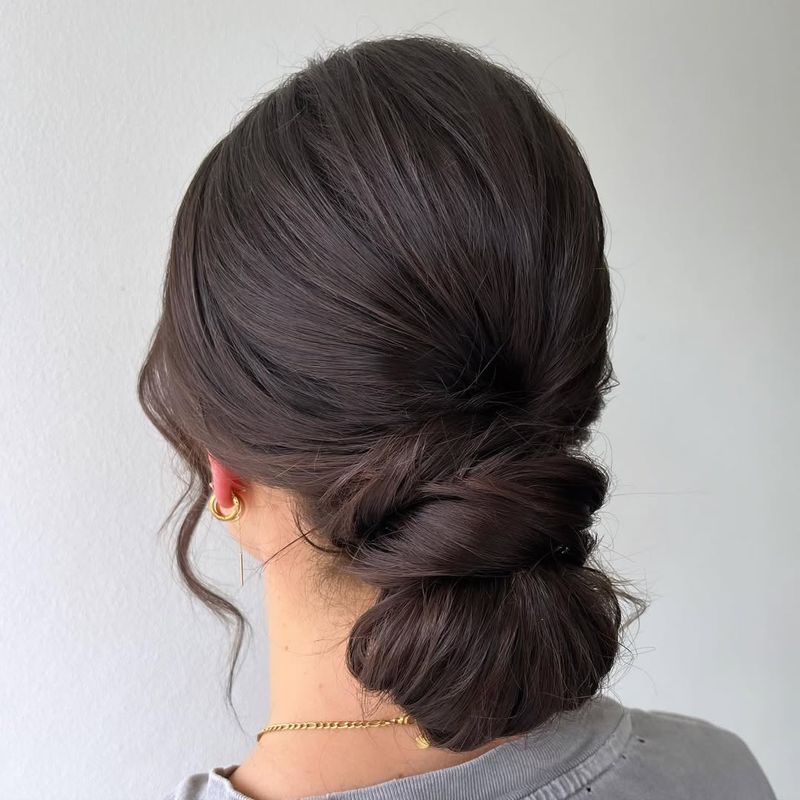 Penteado baixo torcido