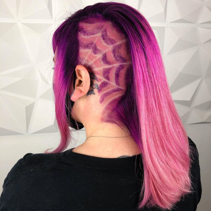 Roze en paarse undercut