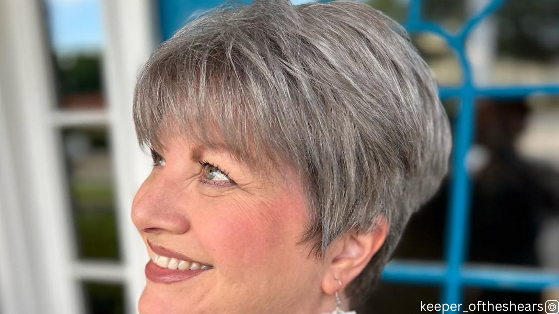 40 Trendy Haircuts That Are Redefining Style For The 50+ Crowd
