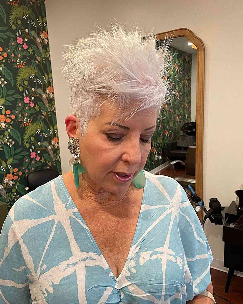 Short Cut with Spiky Texture