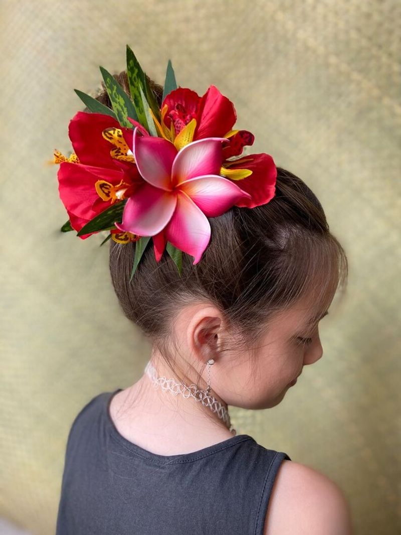 Hibiscus Bun