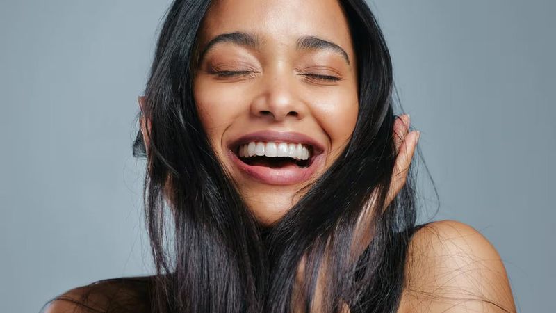 Prevents Hair Follicle Shrinkage