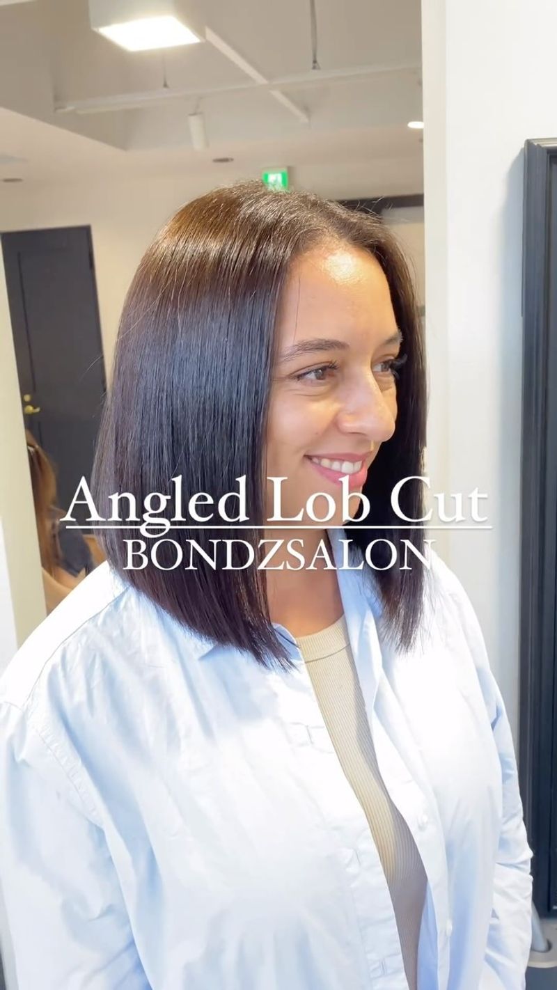 Sleek Angled Lob