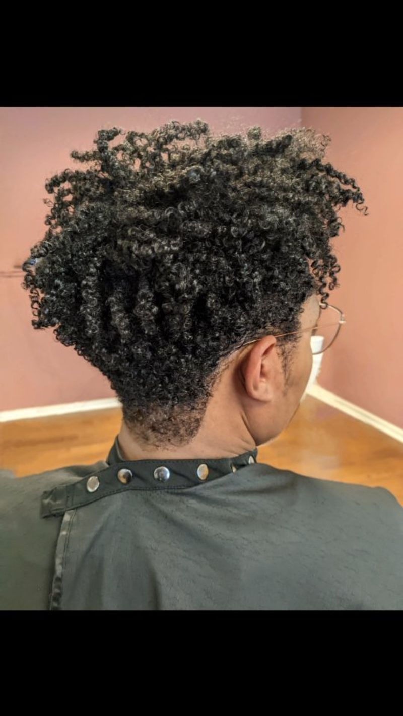 Corte cónico corto