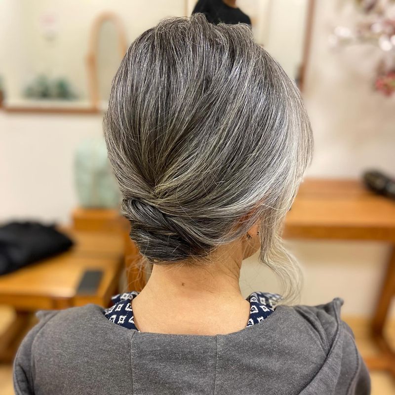 Tight Updos With No Volume