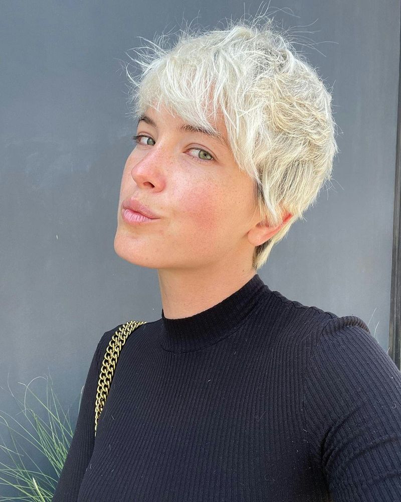 The Layered Pixie Cut