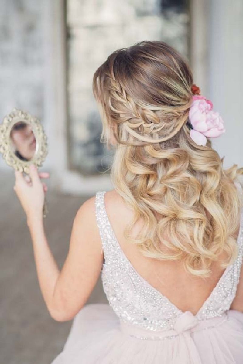 Meio penteado romântico