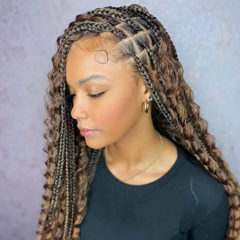 Trenzas con puntas rizadas
