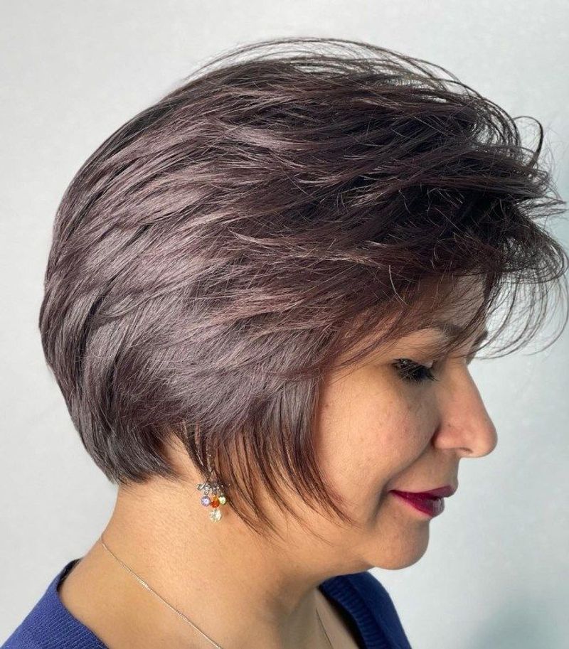 Feathered Chin-Length Classic