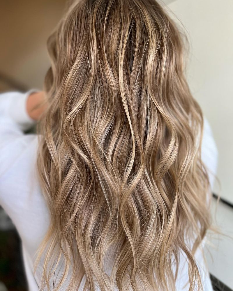 Mechas rubio miel