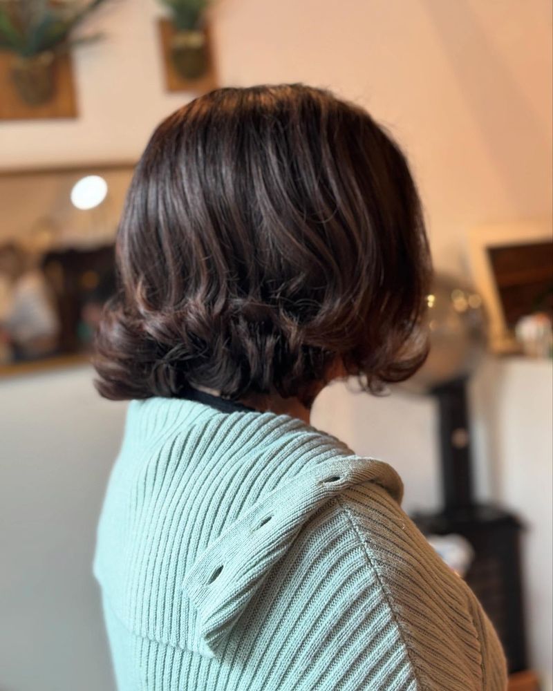 The Classic Bob with Flipped Ends