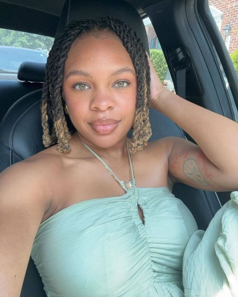 Simple Two-Strand Twists