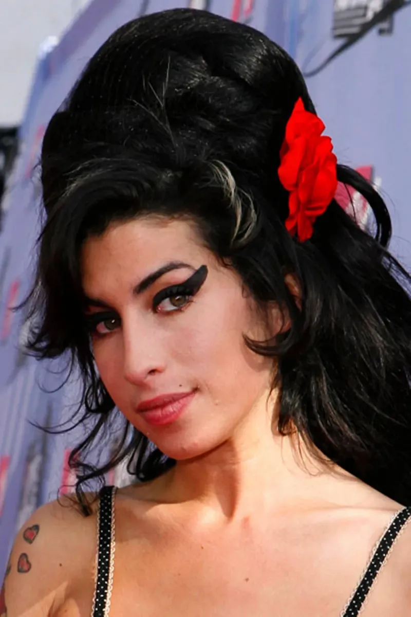 A colmeia de Amy Winehouse