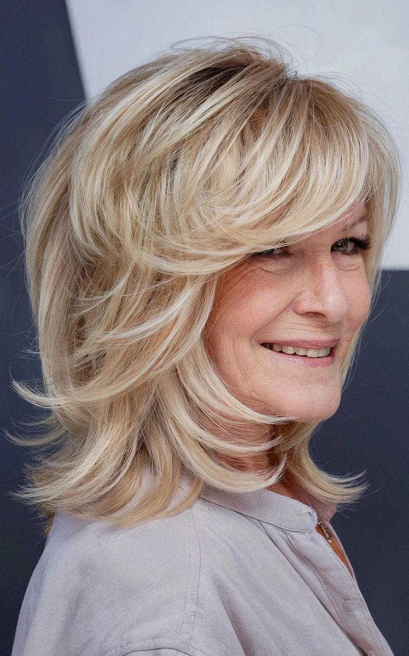 Feathered Medium Cut