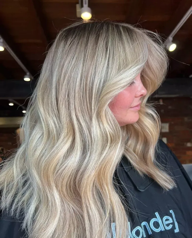 Mid-Length Cut with Soft Waves