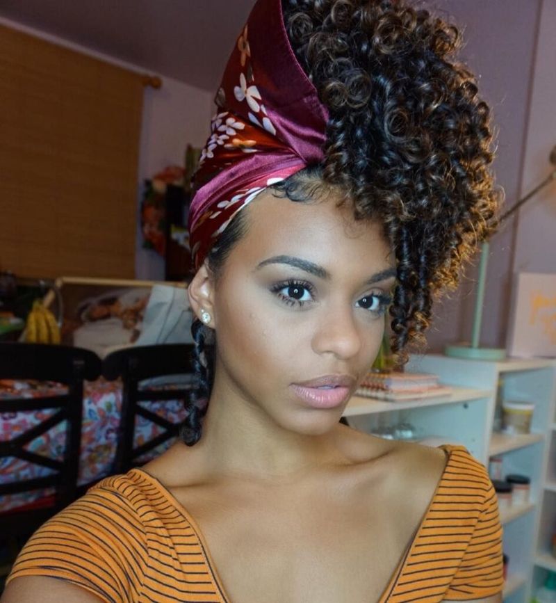 Pineapple Hair Technique