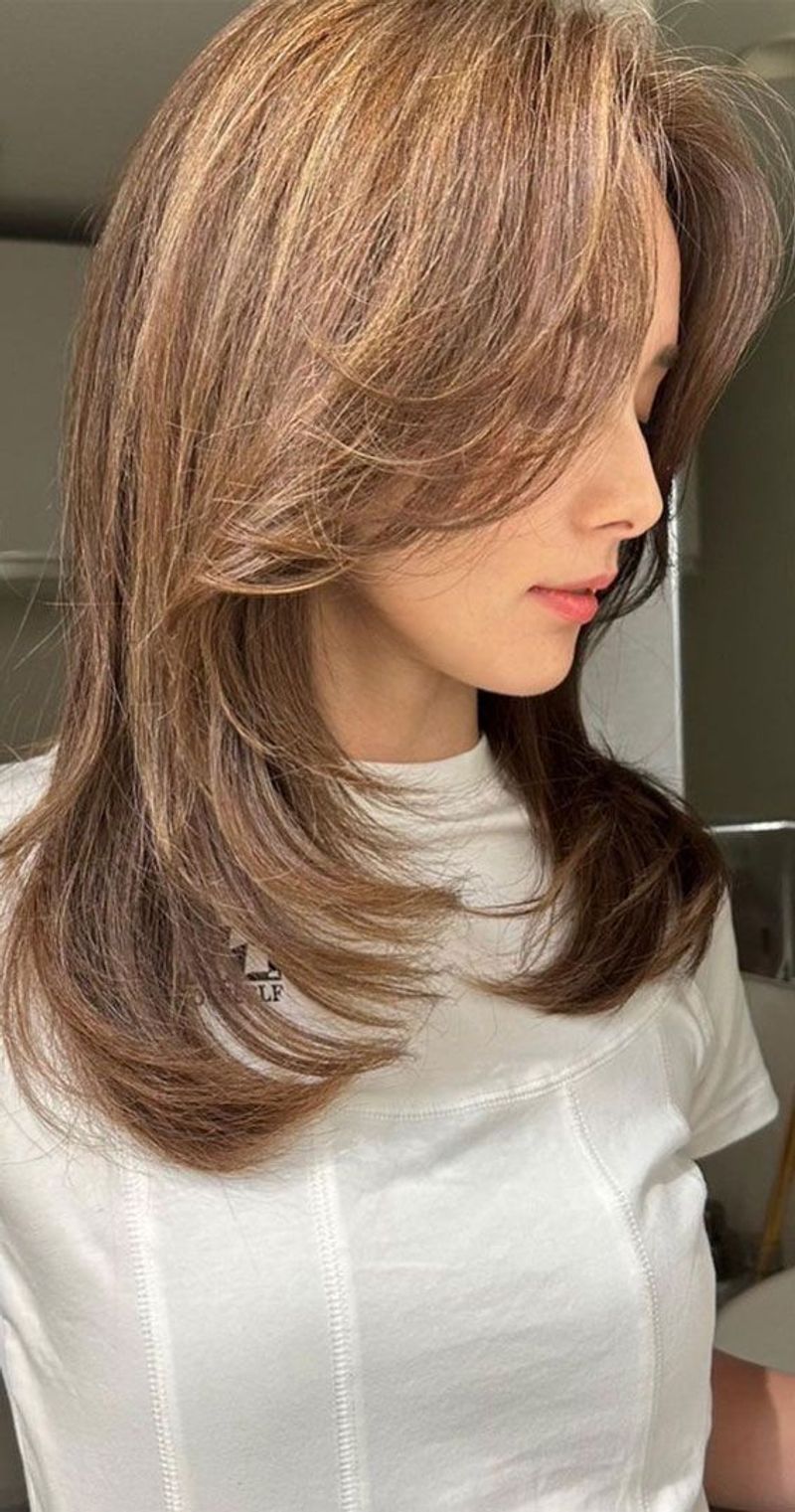 Curtain Bangs with Cascading Layers