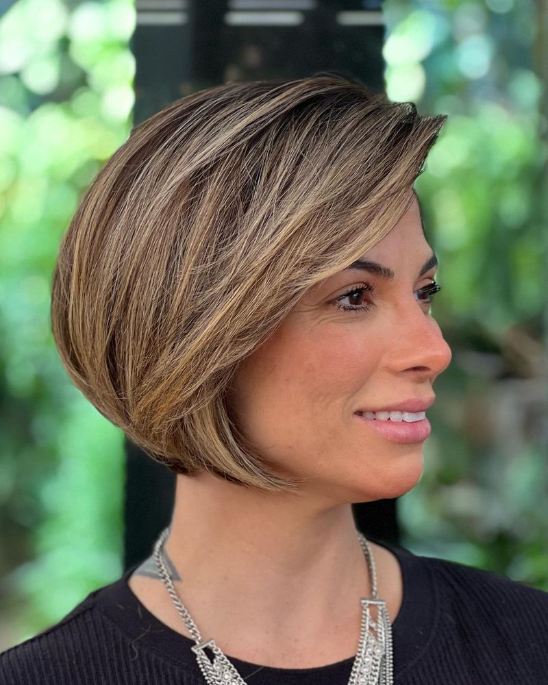 Corte assimétrico moderno