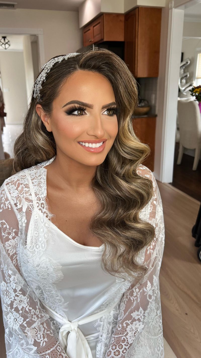 Sleek Side-Swept Glamour