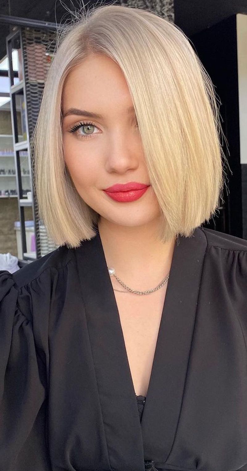 Sleek Bob with Hidden Part