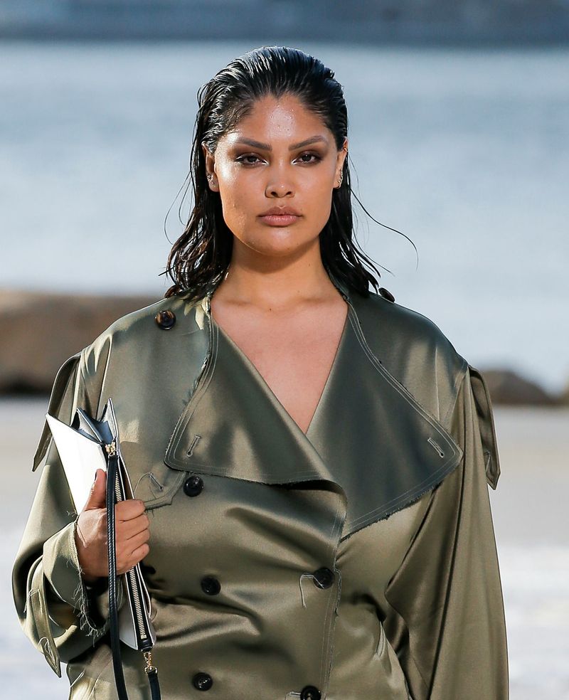 Slicked-Back Wet Look