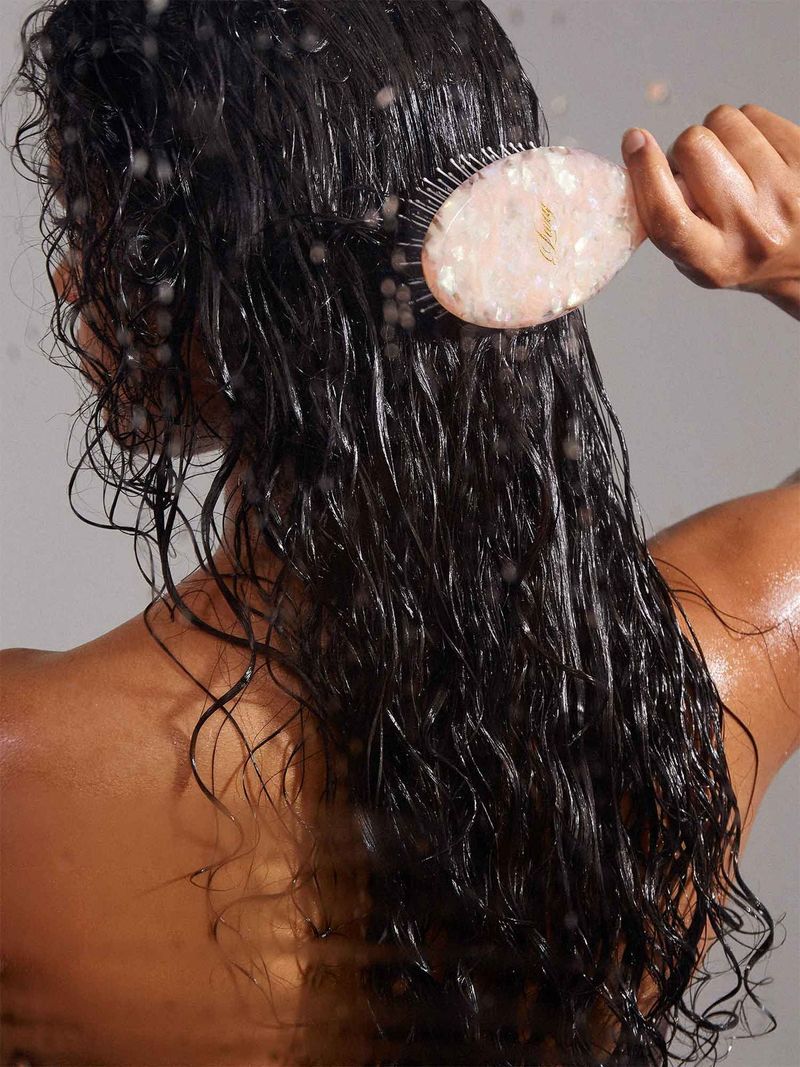 What's the best way to detangle wet extensions?