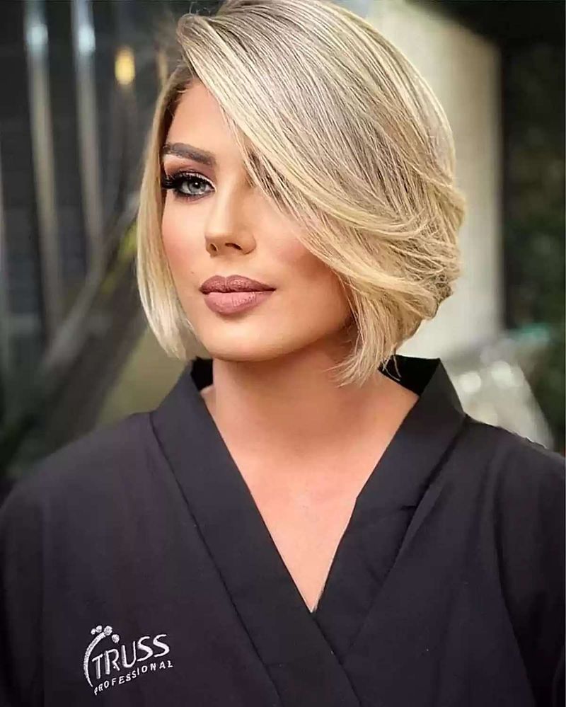 Rounded Bob with Volume
