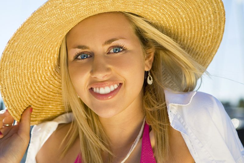Sun Exposure Lightens Color and Damages Strands