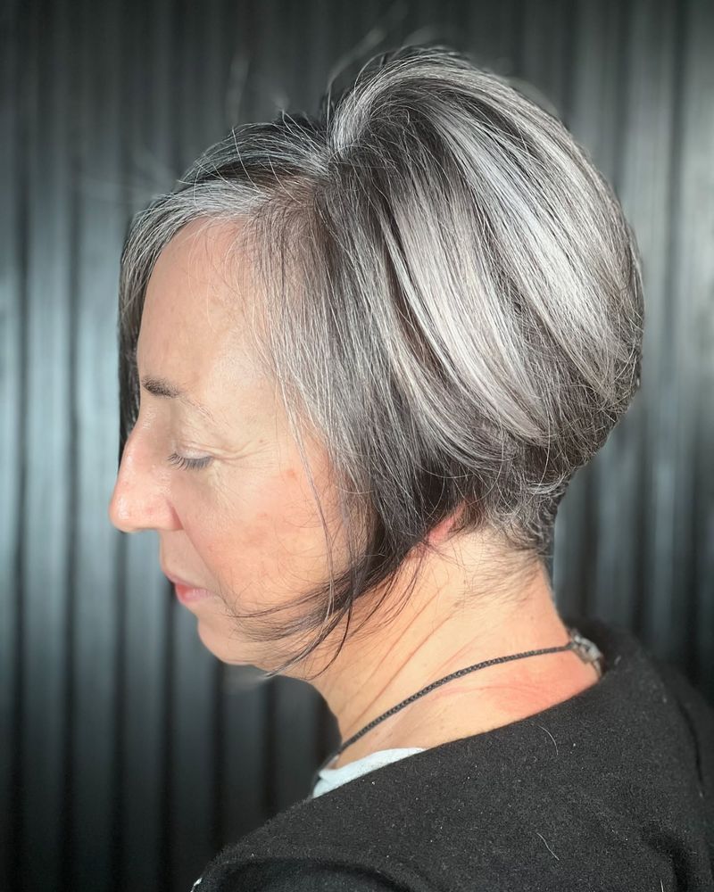 Side-Parted Bob with Graduated Layers