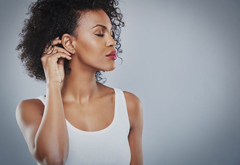 Embrace Low-Manipulation Styling