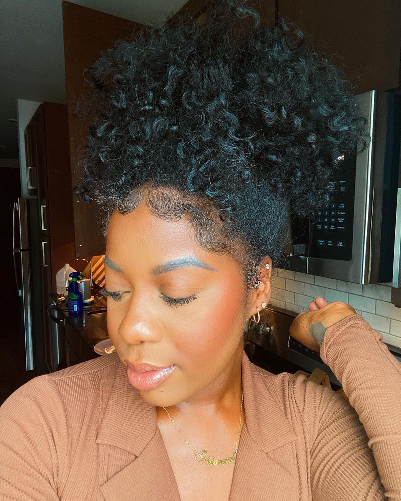 Twist-Out with Pineapple Method