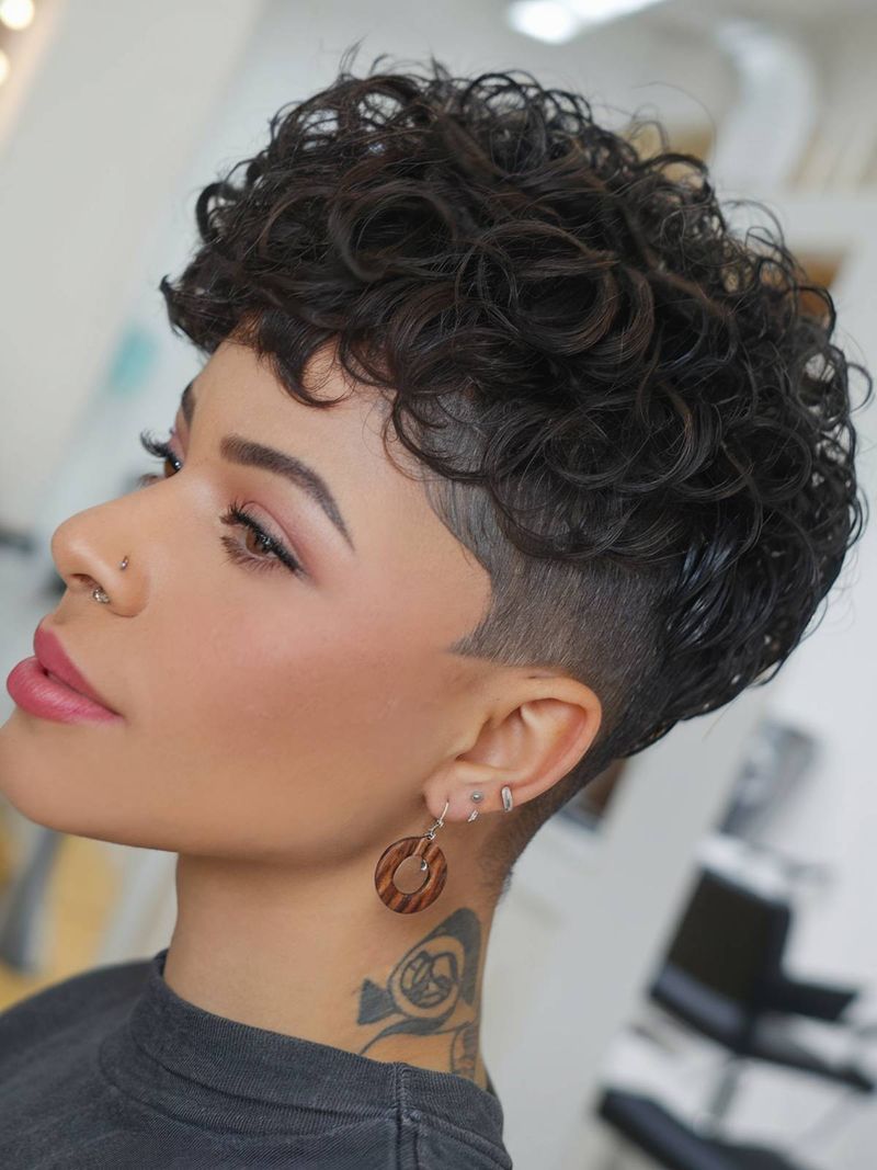 Textured Waves With Undercut